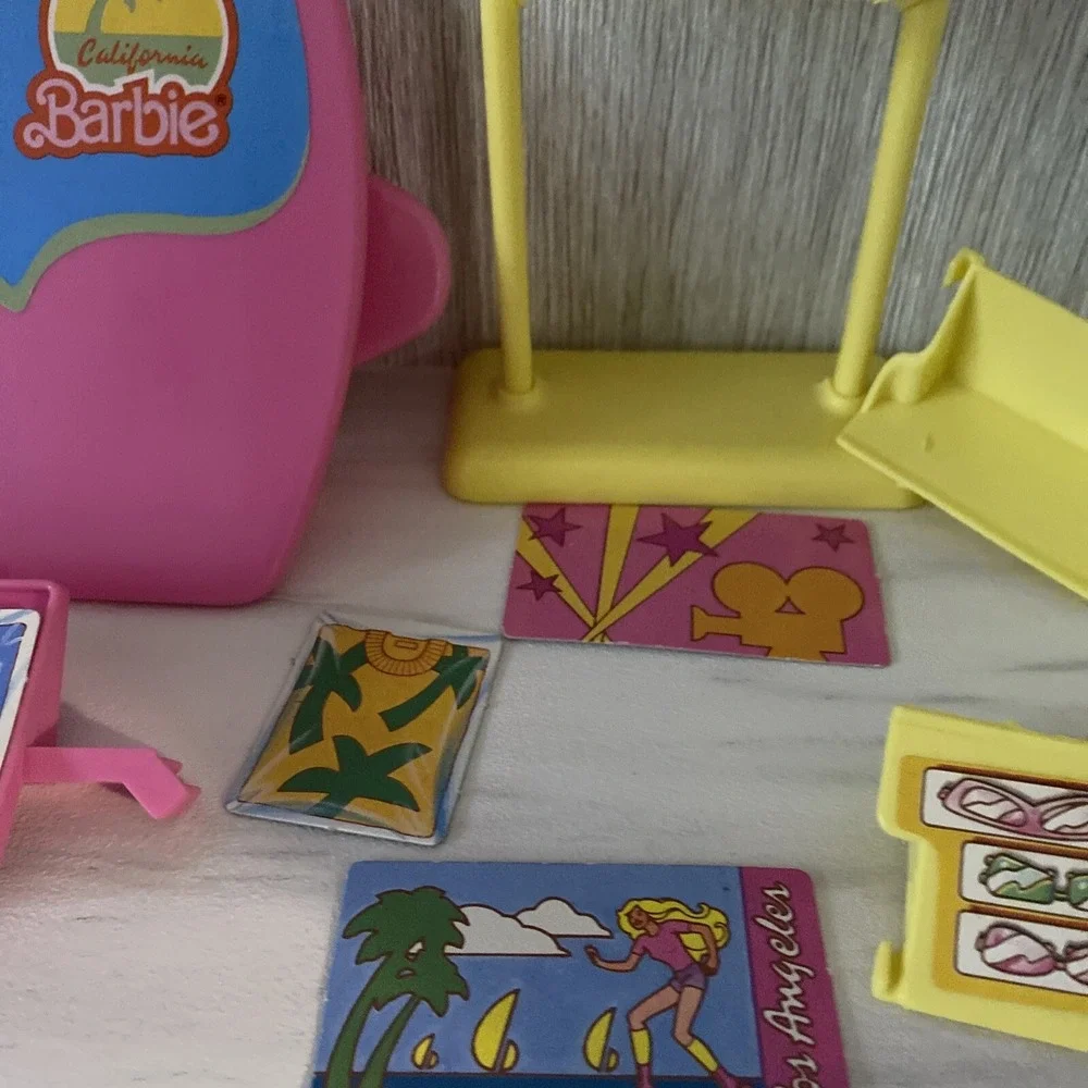 VINTAGE 1987 Barbie California Dream Surf'n Shop Replacement Part Lot Skateboard